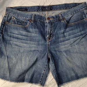 Lucky brand Laguna shorts 14/32 blue jean